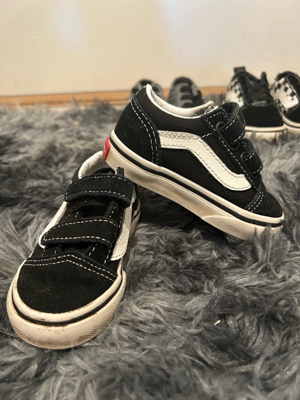 Toddler Black and White Vans Size 4.5